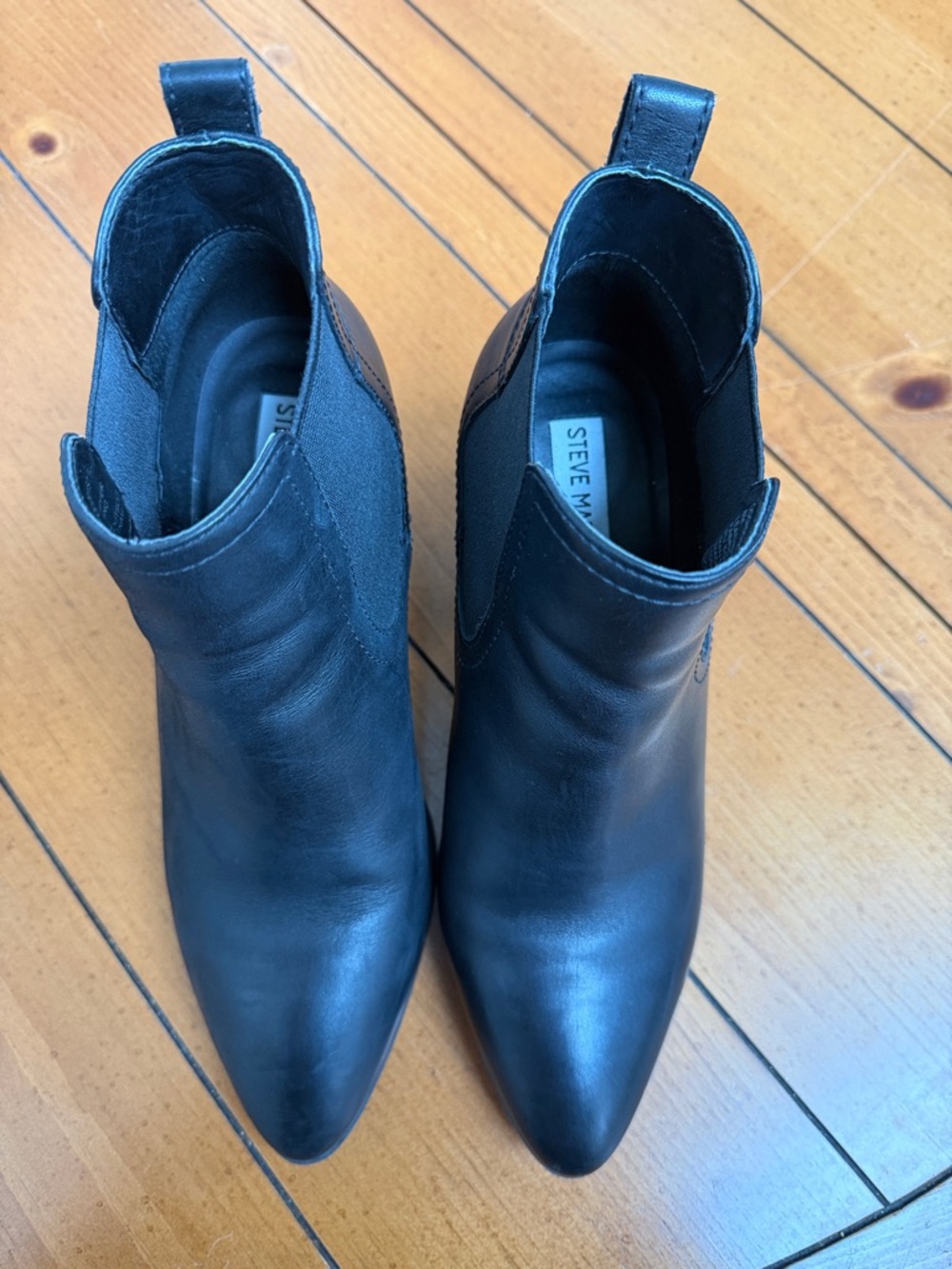 Steve Madden Black Pointed Toe Leather Ankle Booties - Picture 4 of 7